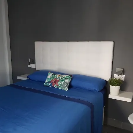 Bnbook Medea Aparthotel *