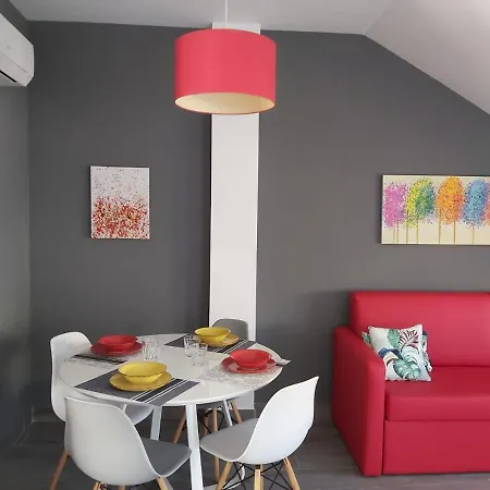 アパートホテル Bnbook Medea